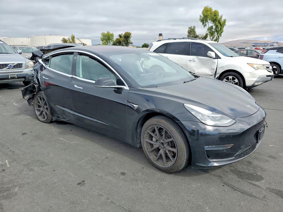 Продажа на аукционе авто 2018 Tesla Model 3, vin: 5YJ3E1EA8JF044109, номер лота: 59998136