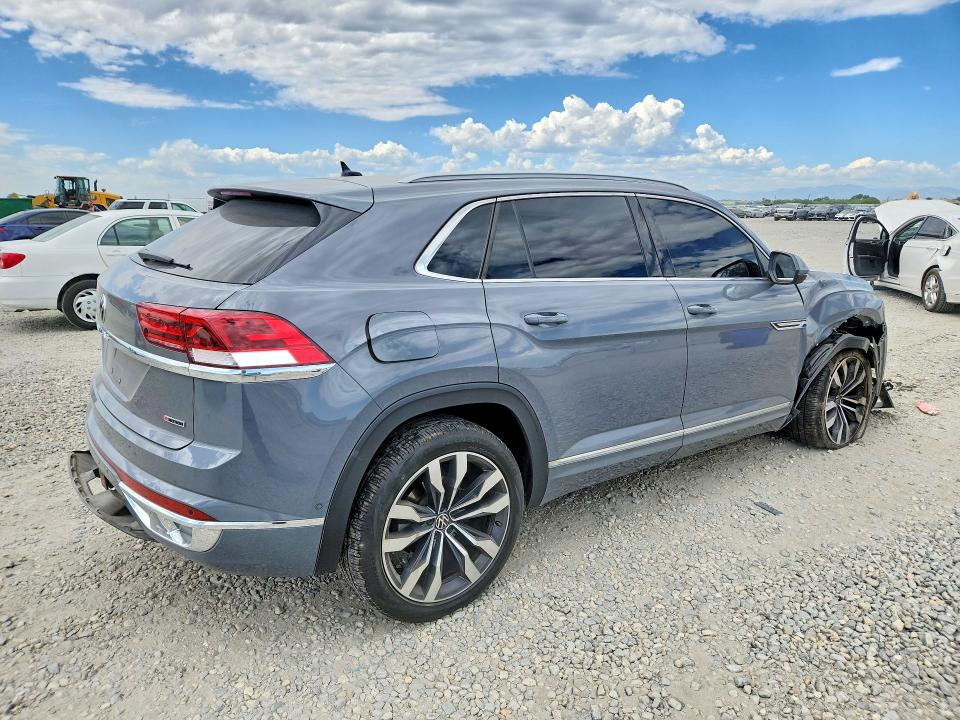 2021 Volkswagen Atlas Cross Sport მანქანა იყიდება აუქციონზე, vin: 1V2FE2CA4MC234883, აუქციონის ნომერი: 60361626