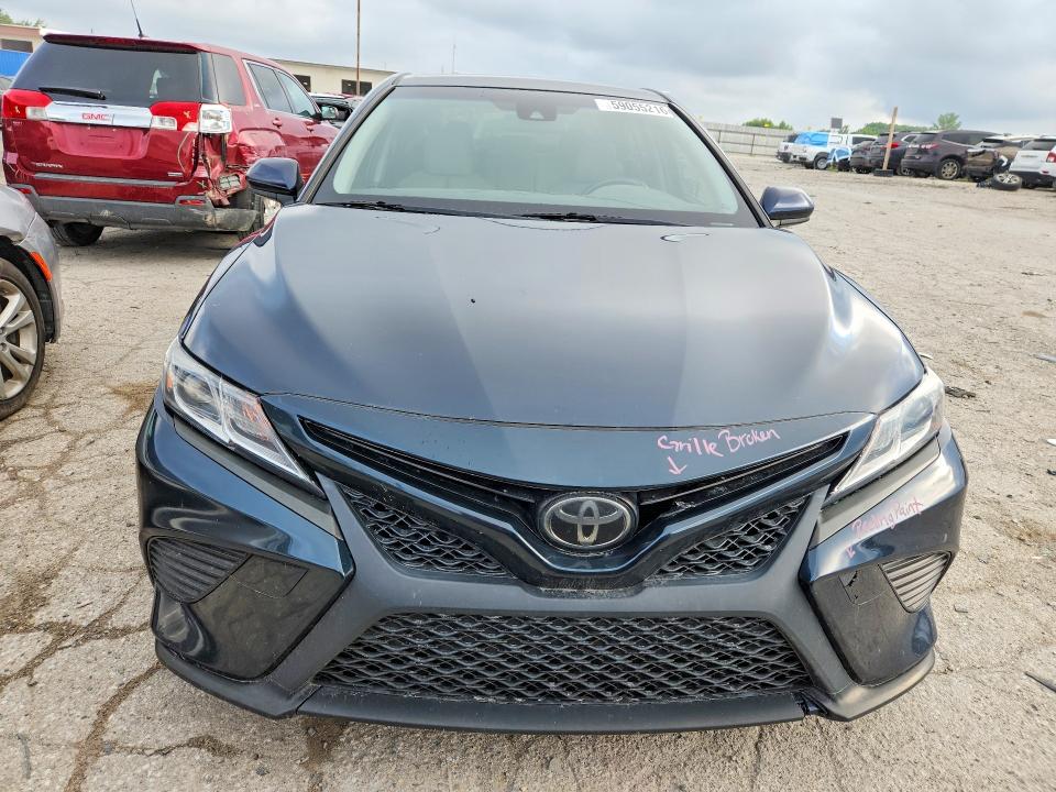 2018 Toyota Camry მანქანა იყიდება აუქციონზე, vin: JTNB11HK5J3033136, აუქციონის ნომერი: 59055216