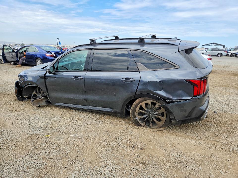 Продажа на аукционе авто 2021 Kia Sorento, vin: 5XYRKDLF5MG040728, номер лота: 61725966