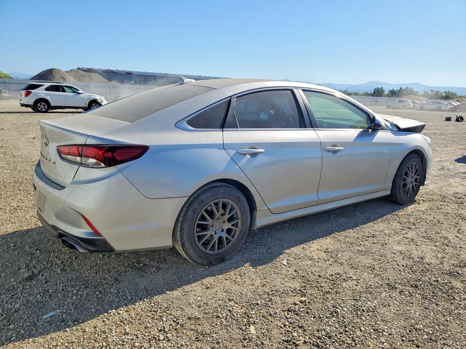 2019 Hyundai Sonata მანქანა იყიდება აუქციონზე, vin: 5NPE24AF8KH799705, აუქციონის ნომერი: 61138126