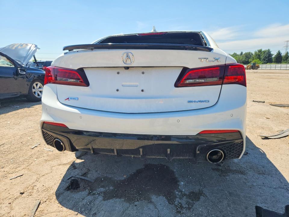 Продаж на аукціоні авто 2018 Acura Tlx, vin: 19UUB3F67JA000826, номер лоту: 59090686