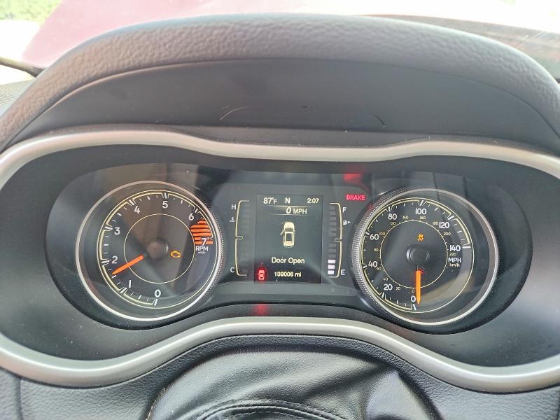 Продаж на аукціоні авто 2018 Jeep Cherokee, vin: 1C4PJLCB3JD604372, номер лоту: 61034576