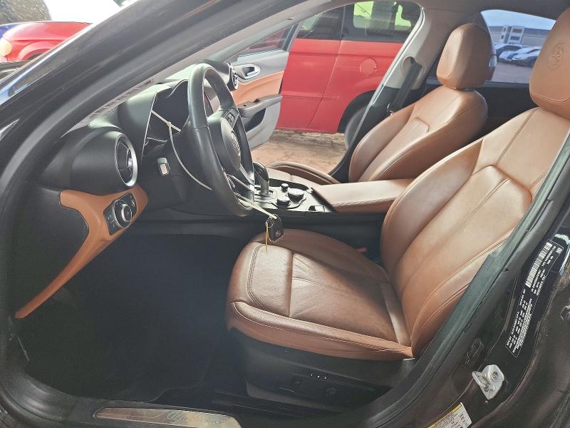60656406 :رقم المزاد ، ZARFAEDN2J7570817 vin ، 2018 Alfa Romeo Giulia مزاد بيع