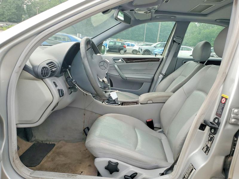 61289156 :رقم المزاد ، WDBRF81J64F552292 vin ، 2004 Mercedes-benz C مزاد بيع