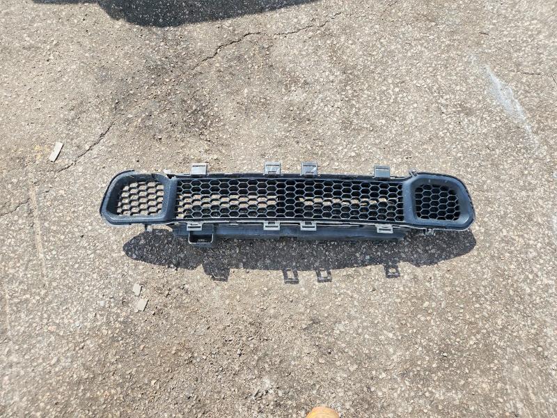 Продаж на аукціоні авто 2018 Jeep Cherokee, vin: 1C4PJLCB3JD604372, номер лоту: 61034576