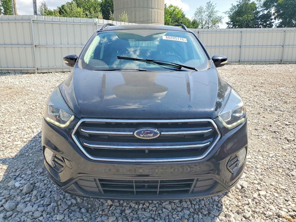 2017 Ford Escape მანქანა იყიდება აუქციონზე, vin: 1FMCU9JD1HUC77294, აუქციონის ნომერი: 60205776