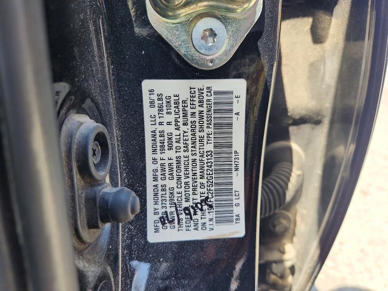 60776226 :رقم المزاد ، 19XFC2F52GE243133 vin ، 2016 Honda Civic مزاد بيع