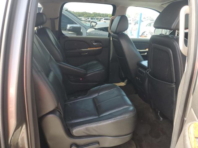 62338036 :رقم المزاد ، 3GNFK16328G136074 vin ، 2008 Chevrolet Suburban مزاد بيع