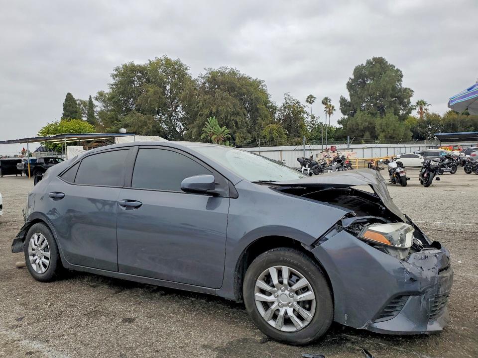 59233086 :رقم المزاد ، 5YFBURHE2FP346891 vin ، 2015 Toyota Corolla مزاد بيع