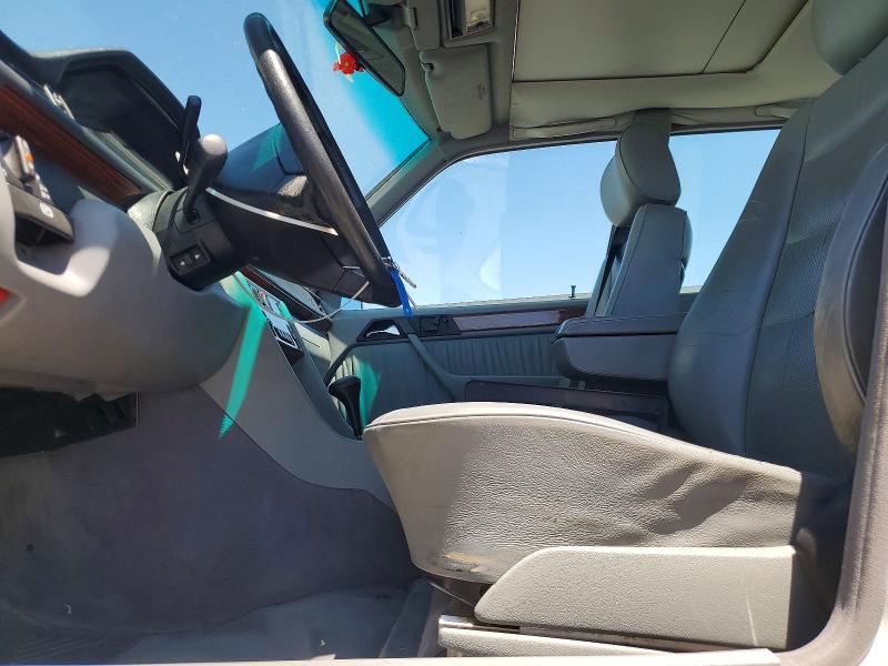 Продажа на аукционе авто 1994 Mercedes-benz E, vin: WDBEA32E2RC125900, номер лота: 61625396