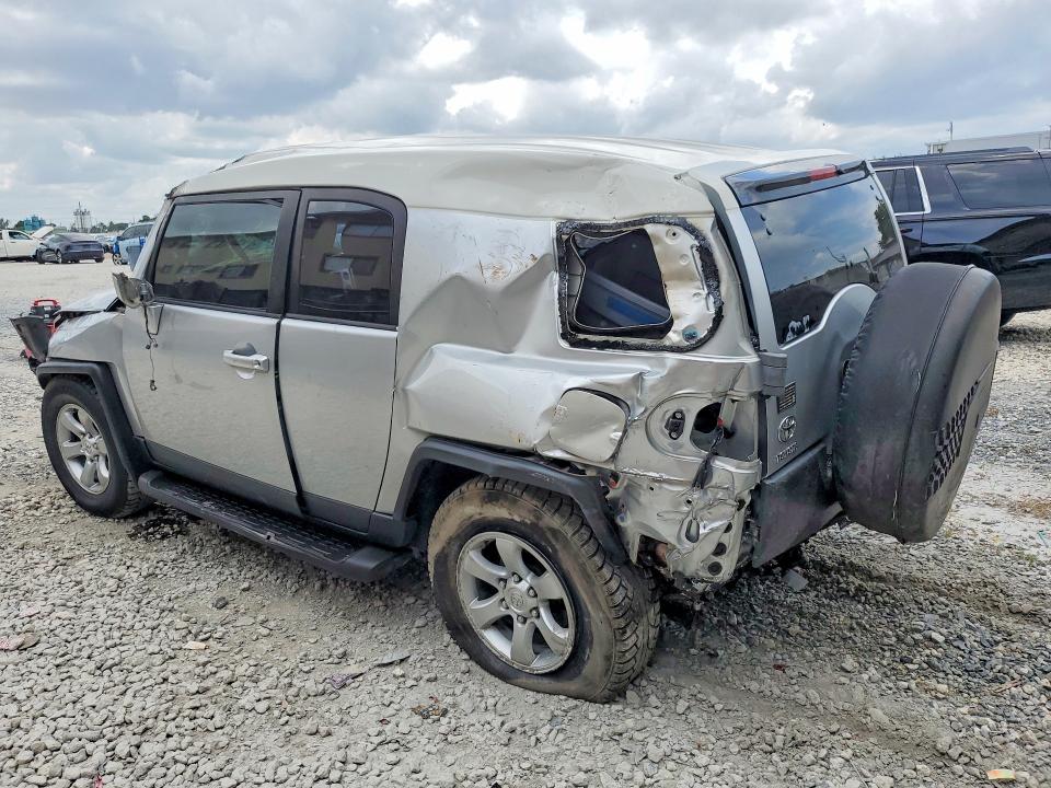 59588456 :رقم المزاد ، JTEBU11F970008013 vin ، 2007 Toyota Fj Cruiser مزاد بيع