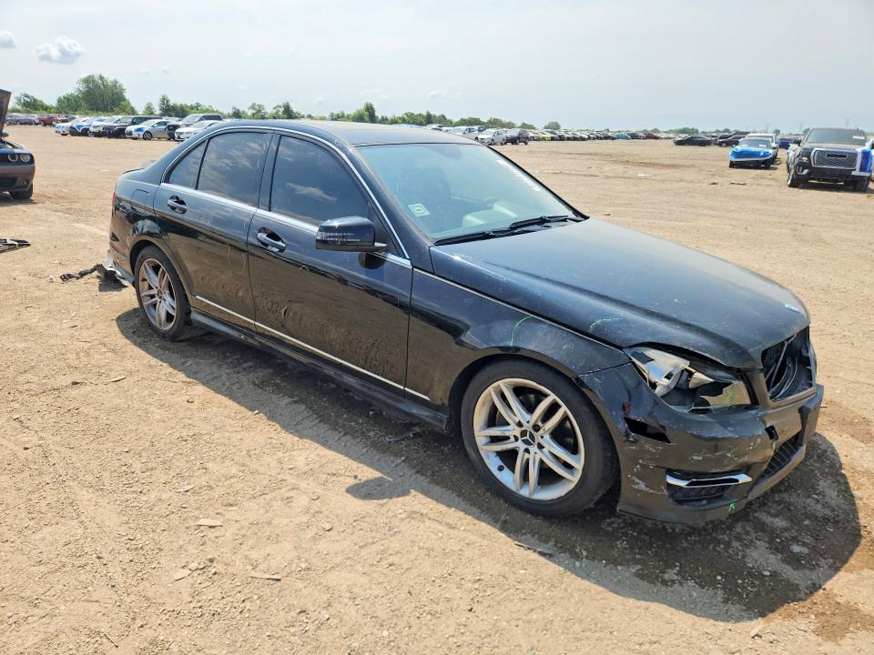 Продажа на аукционе авто 2012 Mercedes-benz C, vin: WDDGF8BB3CR195978, номер лота: 62264596