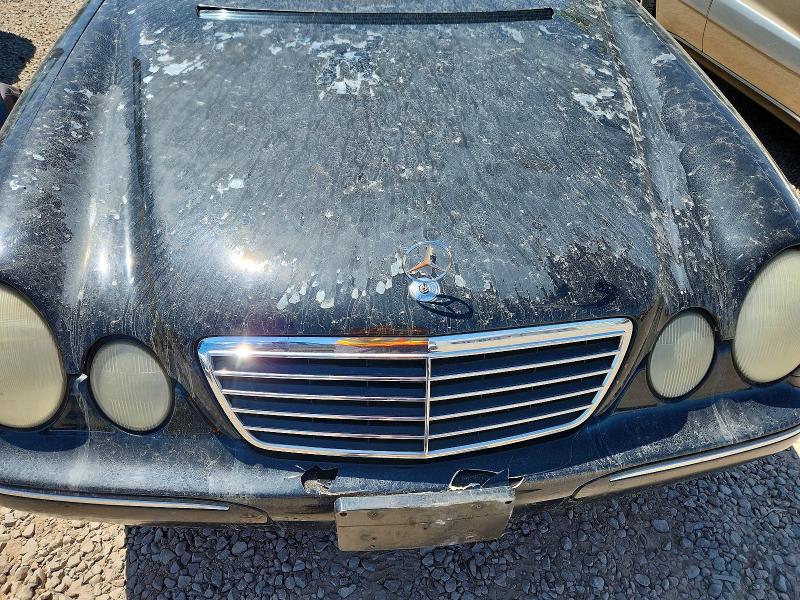 2002 Mercedes-benz E მანქანა იყიდება აუქციონზე, vin: WDBJH82J72X083095, აუქციონის ნომერი: 61303426