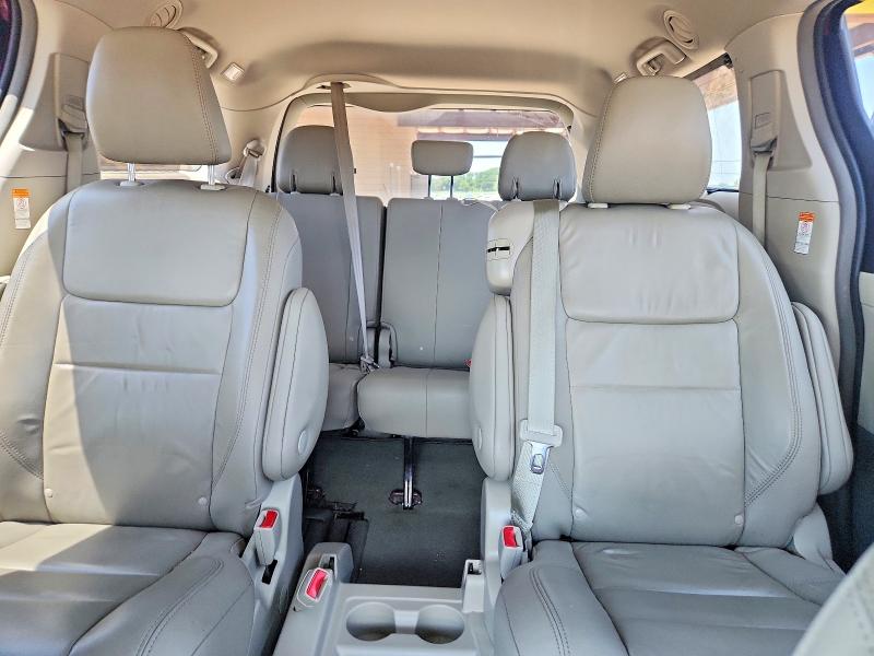 62683376 :رقم المزاد ، 5TDYZ3DC8KS989602 vin ، 2019 Toyota Sienna مزاد بيع