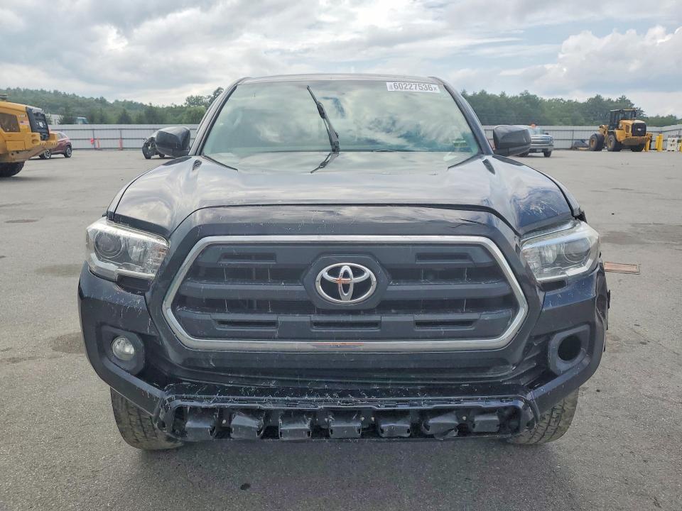 2017 Toyota Tacoma მანქანა იყიდება აუქციონზე, vin: 5TFSZ5AN6HX093437, აუქციონის ნომერი: 60227536