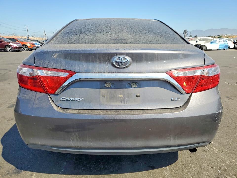 58980296 :رقم المزاد ، 4T4BF1FK6FR508448 vin ، 2015 Toyota Camry مزاد بيع