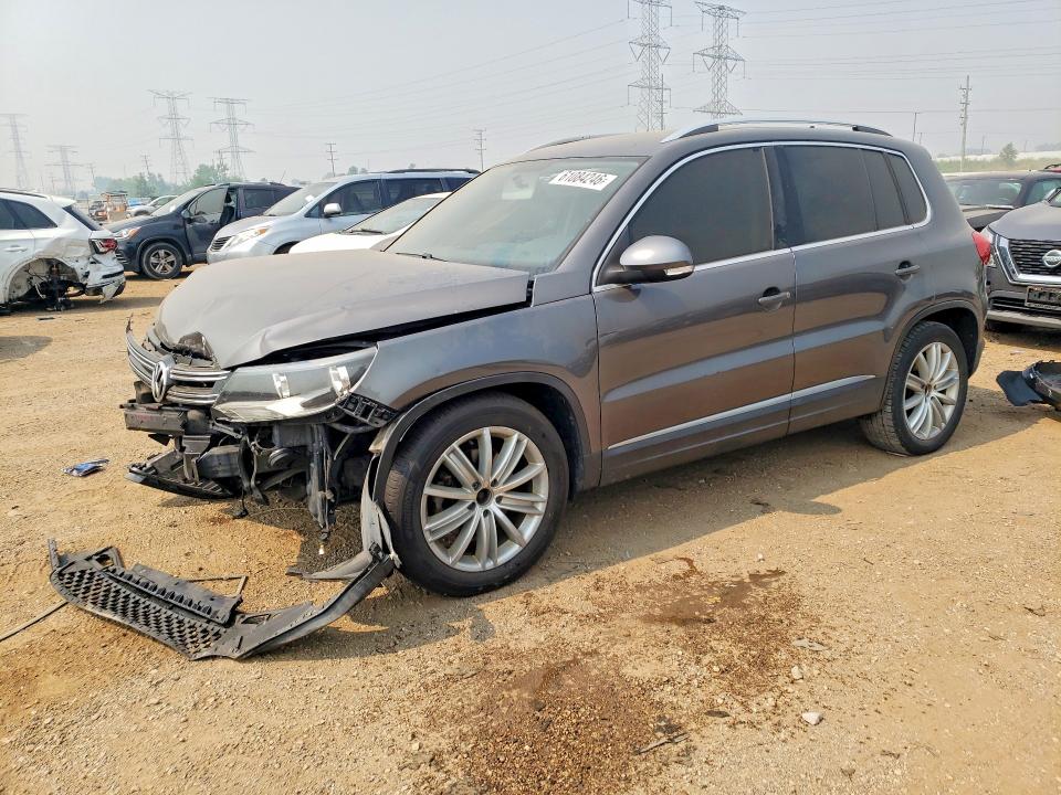2013 Volkswagen Tiguan მანქანა იყიდება აუქციონზე, vin: WVGBV7AX1DW013952, აუქციონის ნომერი: 61084246