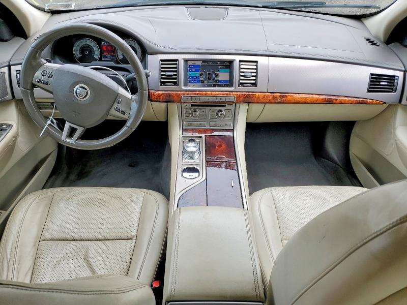 60568676 :رقم المزاد ، SAJWA06B19HR08358 vin ، 2009 Jaguar Xf مزاد بيع