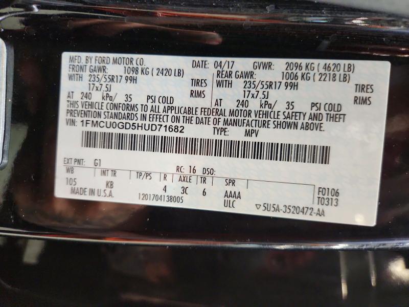 62443486 :رقم المزاد ، 1FMCU0GD5HUD71682 vin ، 2017 Ford Escape مزاد بيع