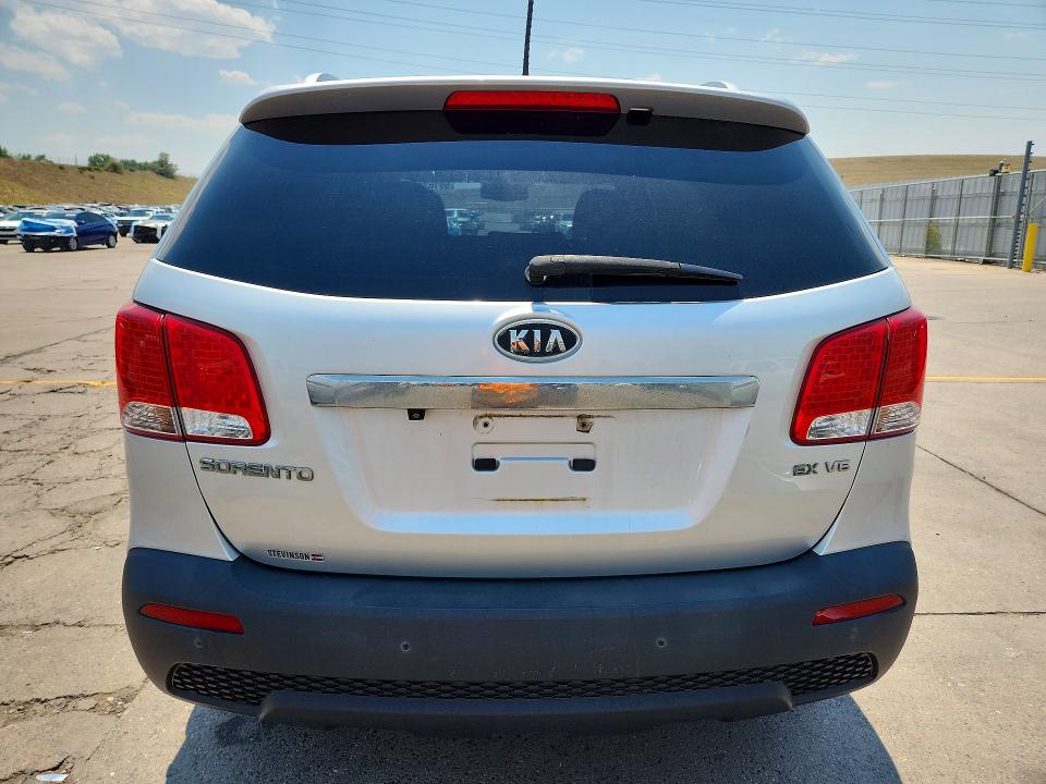 2011 Kia Sorento მანქანა იყიდება აუქციონზე, vin: 5XYKUDA29BG042653, აუქციონის ნომერი: 59163136