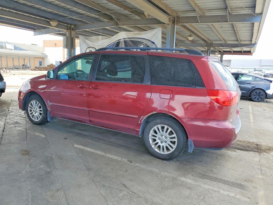 2010 Toyota Sienna მანქანა იყიდება აუქციონზე, vin: 5TDKK4CC3AS314076, აუქციონის ნომერი: 61086686