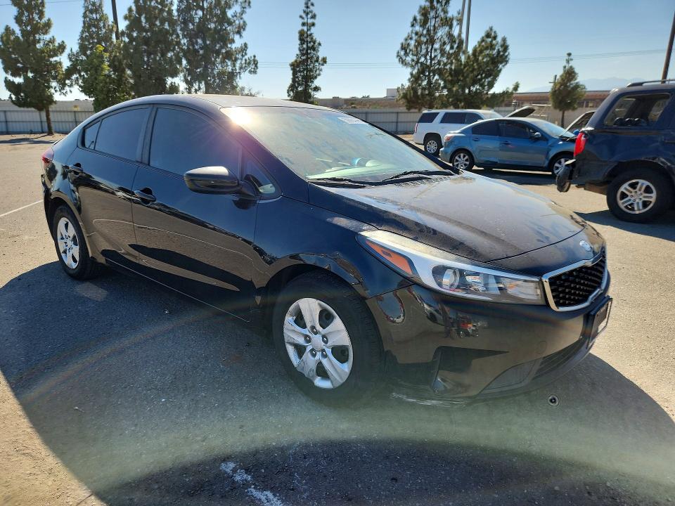 Продаж на аукціоні авто 2018 Kia Forte, vin: 3KPFL4A73JE212324, номер лоту: 59994366