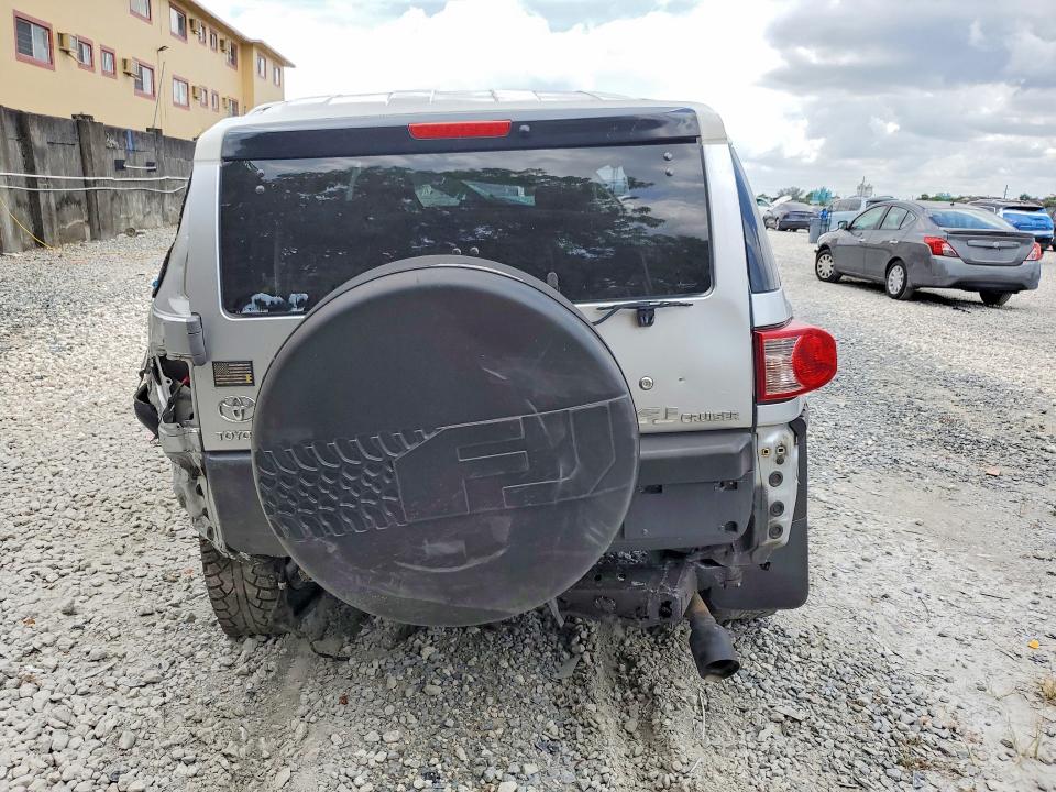 59588456 :رقم المزاد ، JTEBU11F970008013 vin ، 2007 Toyota Fj Cruiser مزاد بيع