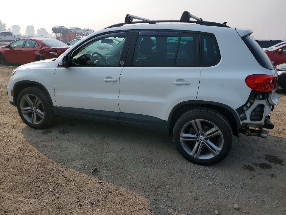 60124216 :رقم المزاد ، WVGNV7AX8HK015448 vin ، 2017 Volkswagen Tiguan مزاد بيع