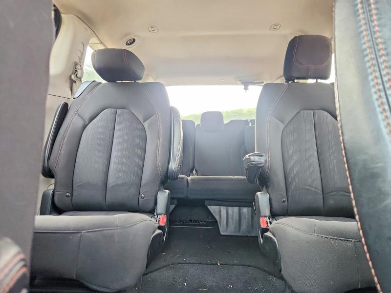 Продаж на аукціоні авто 2018 Chrysler Pacifica, vin: 2C4RC1DGXJR186259, номер лоту: 61782896