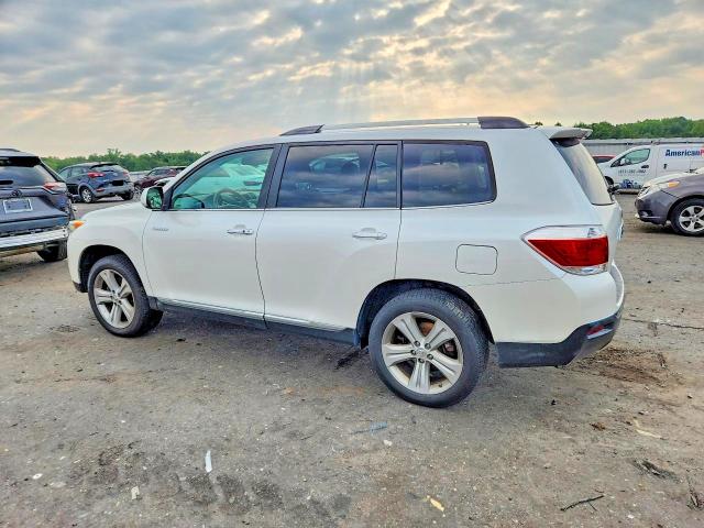 Продажа на аукционе авто 2013 Toyota Highlander, vin: 5TDYK3EH8DS105191, номер лота: 61928006