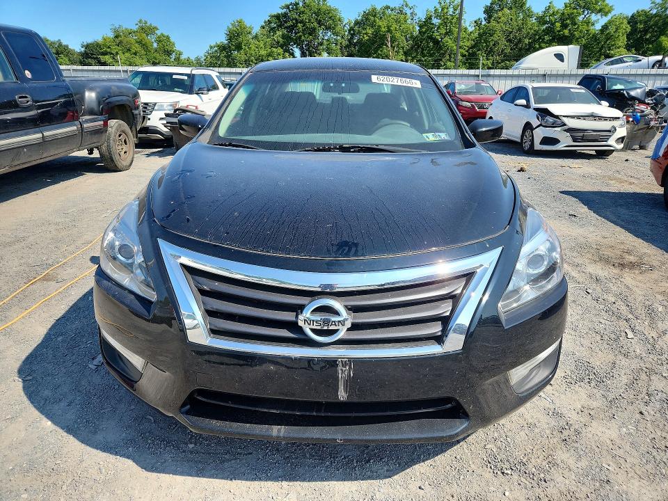2015 Nissan Altima მანქანა იყიდება აუქციონზე, vin: 1N4AL3AP0FC585930, აუქციონის ნომერი: 62027666