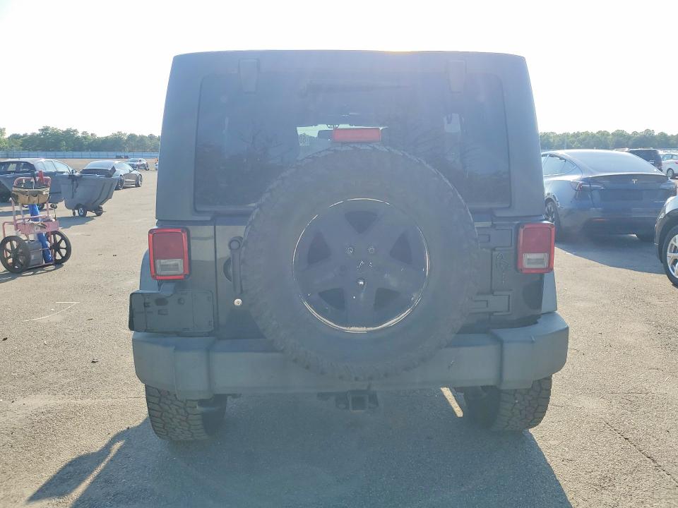 2013 Jeep Wrangler Unlimited მანქანა იყიდება აუქციონზე, vin: 1C4BJWDG3DL677452, აუქციონის ნომერი: 60927266