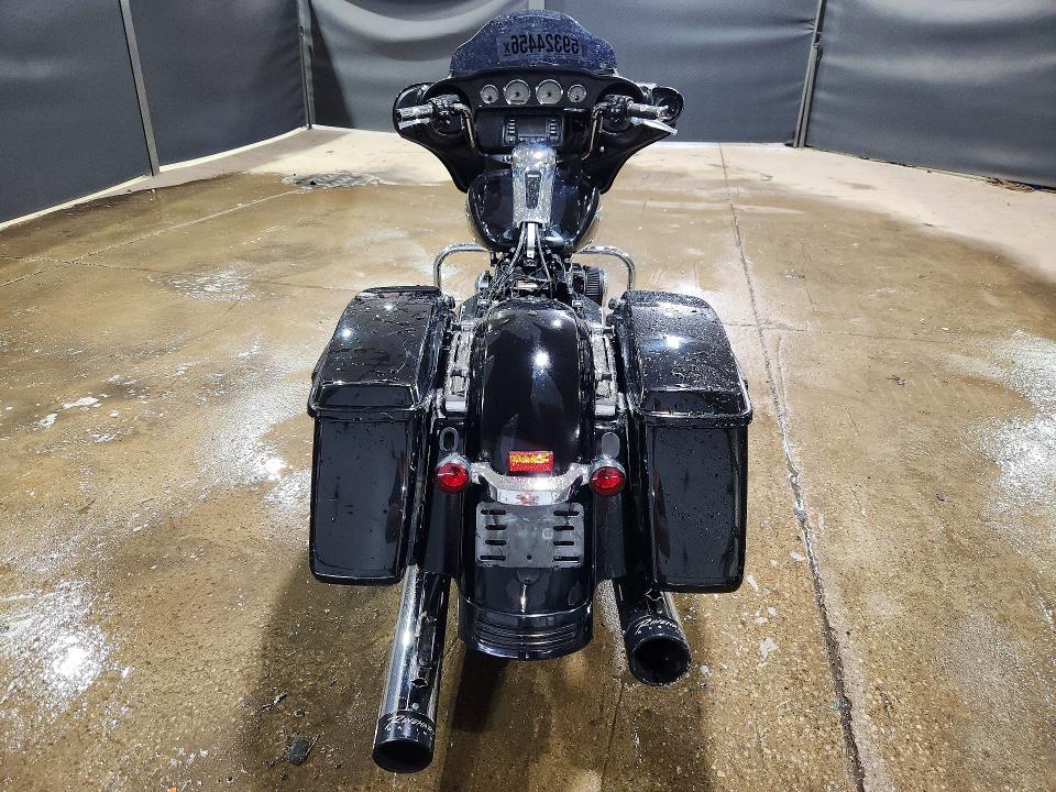 59324456 :رقم المزاد ، 1HD1KBM17FB642434 vin ، 2015 Harley-davidson Flhx مزاد بيع