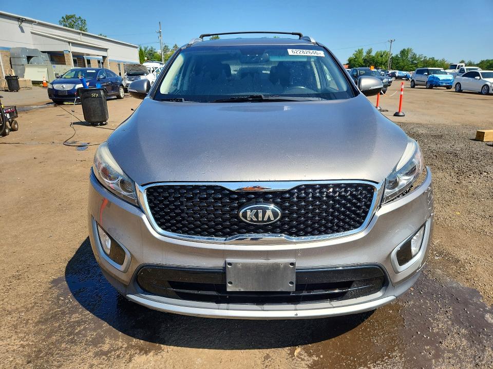 62282646 :رقم المزاد ، 5XYPHDA59JG417976 vin ، 2018 Kia Sorento مزاد بيع
