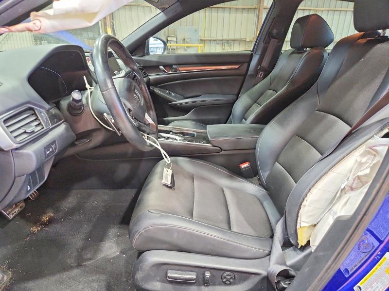 62041276 :رقم المزاد ، 1HGCV1F39NA121831 vin ، 2022 Honda Accord مزاد بيع