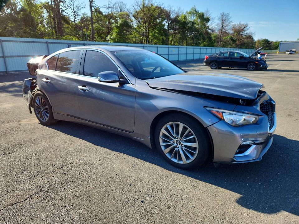 62198906 :رقم المزاد ، JN1EV7AR2LM255357 vin ، 2020 Infiniti Q50 مزاد بيع