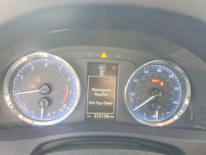 63015596 :رقم المزاد ، 5YFBURHE5JP847671 vin ، 2018 Toyota Corolla مزاد بيع