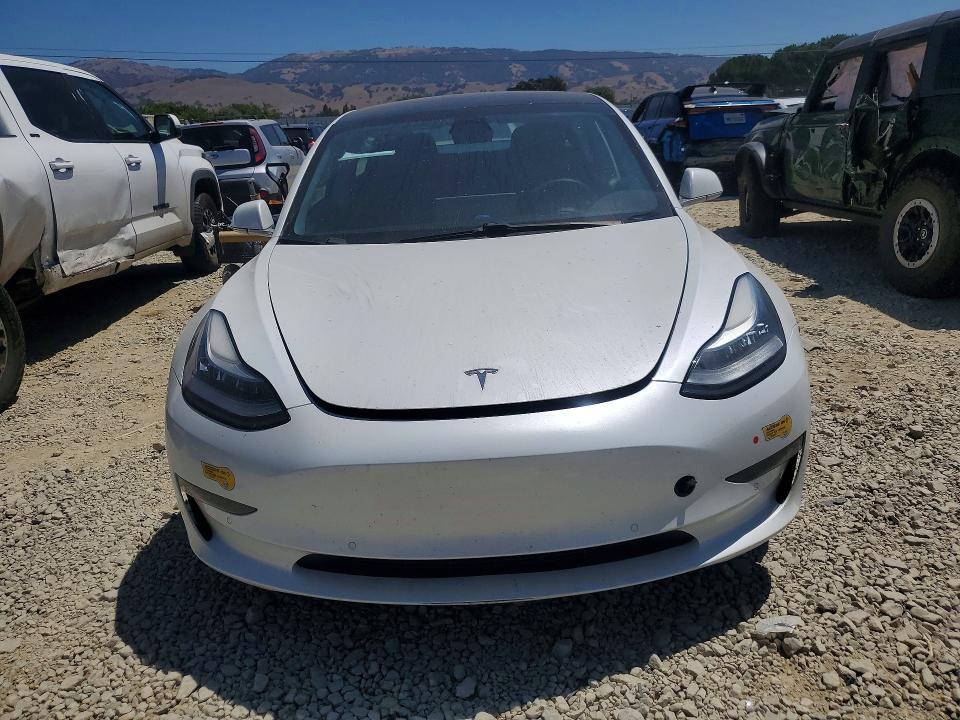 60005296 :رقم المزاد ، 5YJ3E1EA8LF661724 vin ، 2020 Tesla Model 3 مزاد بيع