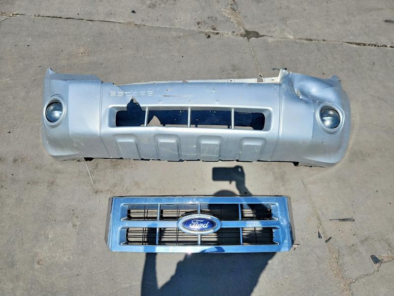 2012 Ford Escape მანქანა იყიდება აუქციონზე, vin: 1FMCU9DG2CKC74687, აუქციონის ნომერი: 62807056