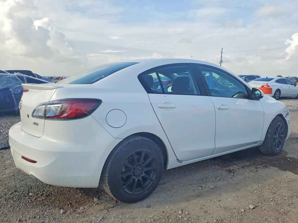 60603966 :رقم المزاد ، JM1BL1TF7D1847720 vin ، 2013 Mazda 3 مزاد بيع