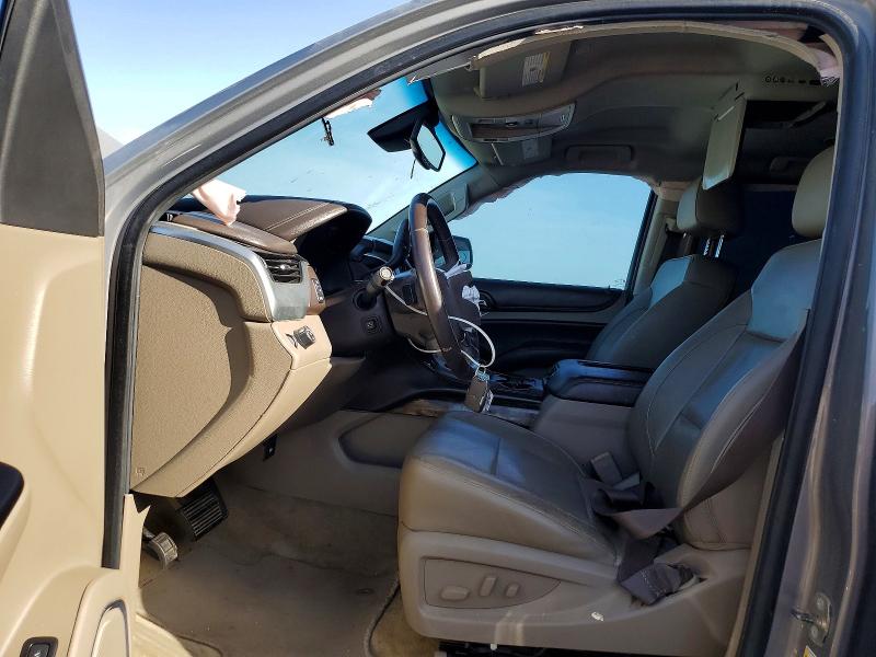 61596786 :رقم المزاد ، 1GNSCHKC3HR374607 vin ، 2017 Chevrolet Suburban مزاد بيع