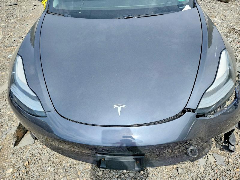 2018 Tesla Model 3 მანქანა იყიდება აუქციონზე, vin: 5YJ3E1EB8JF073621, აუქციონის ნომერი: 61649076
