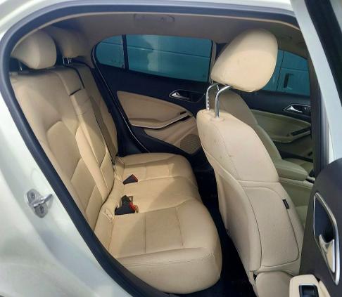 59122826 :رقم المزاد ، WDCTG4EB4FJ169977 vin ، 2015 Mercedes-benz Gla مزاد بيع