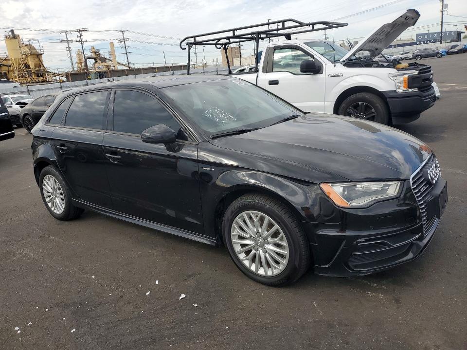 Продаж на аукціоні авто 2016 Audi A3, vin: WAUVPBFF8GA149220, номер лоту: 59840776