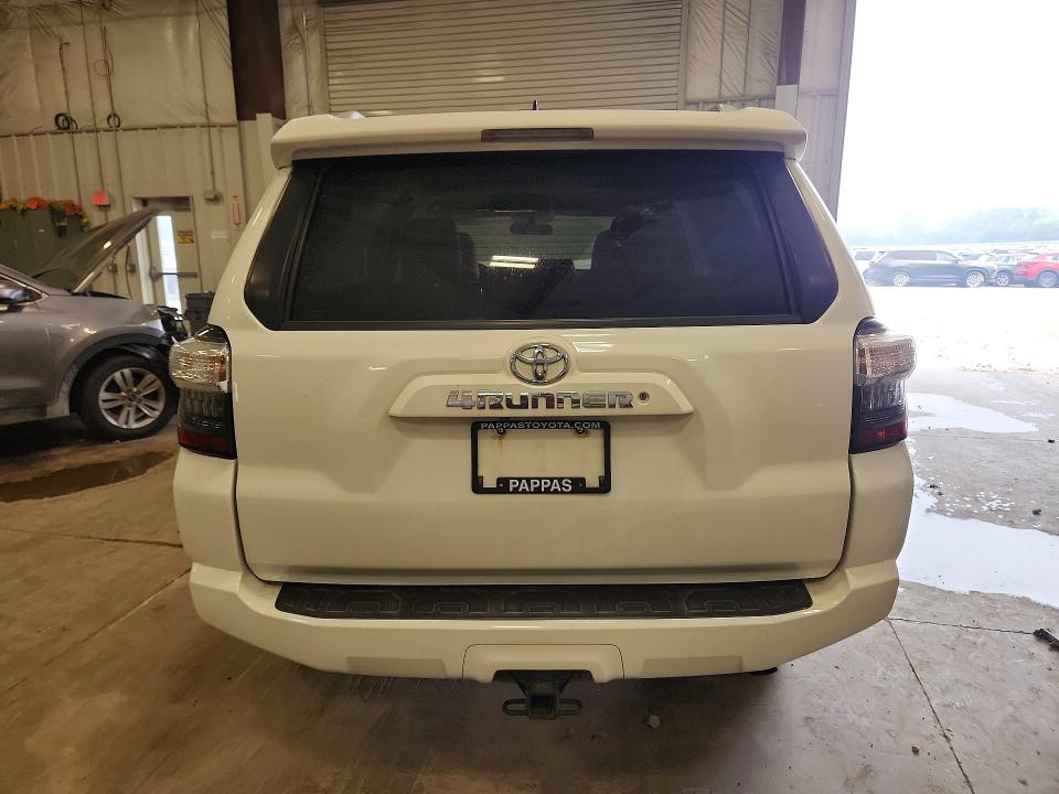 Продажа на аукционе авто 2018 Toyota 4runner, vin: JTEBU5JRXJ5507558, номер лота: 61370316