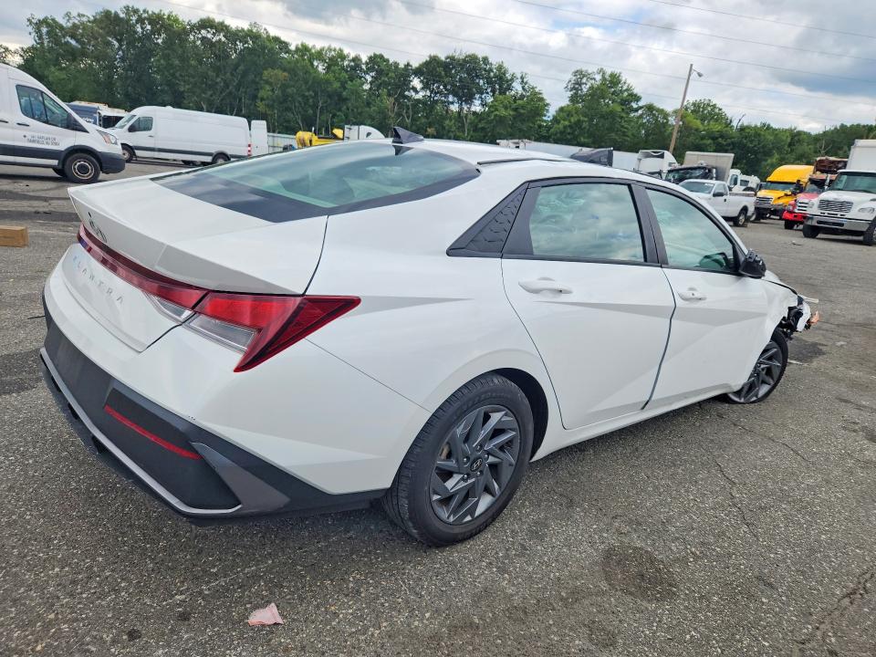 Продажа на аукционе авто 2024 Hyundai Elantra, vin: KMHLM4DG0RU738303, номер лота: 63019846