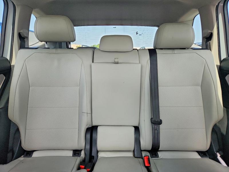 Продажа на аукционе авто 2018 Volkswagen Tiguan, vin: 3VV3B7AX9JM038936, номер лота: 60299406