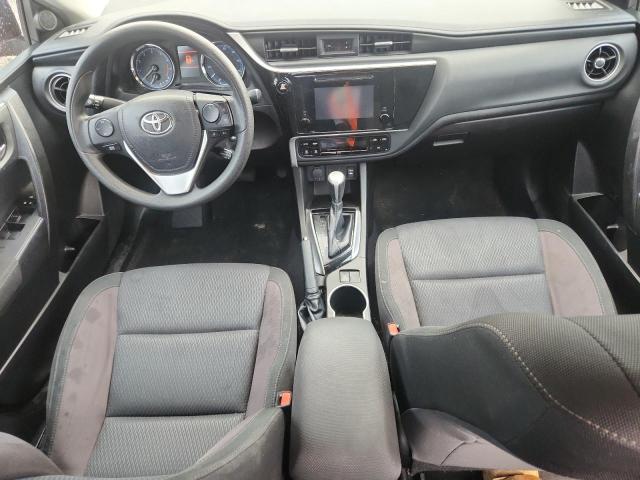 61904336 :رقم المزاد ، 5YFBURHE1JP837171 vin ، 2018 Toyota Corolla مزاد بيع