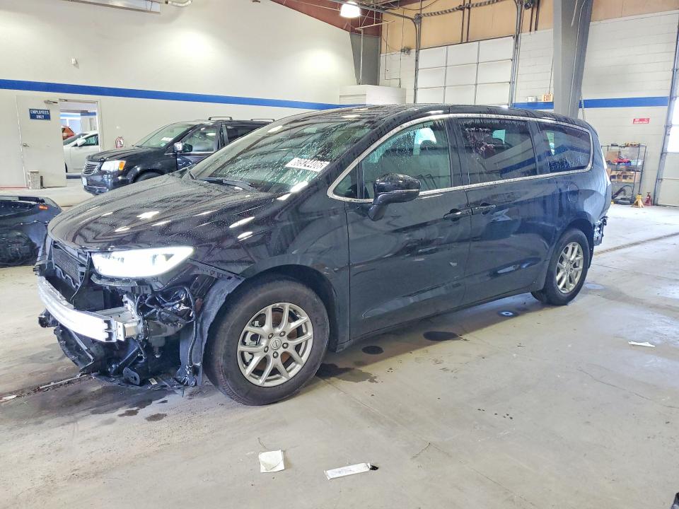 60924406 :رقم المزاد ، 2C4RC1BG2TR277984 vin ، 2026 Chrysler Pacifica مزاد بيع